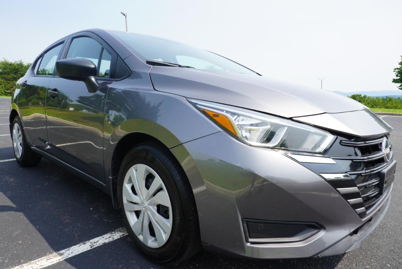 Nissan Versa S CVT 2024
