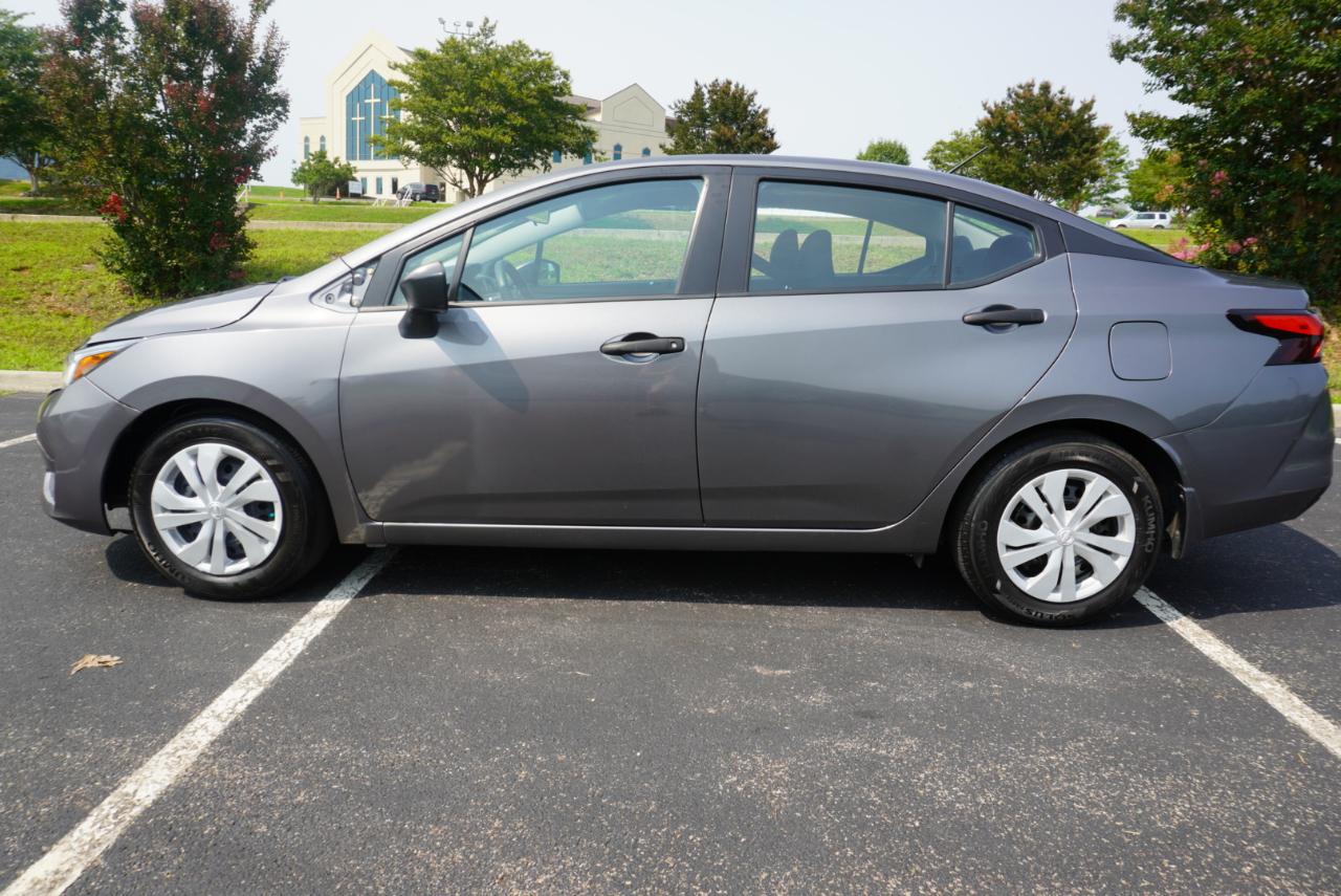 Nissan Versa S CVT 2024