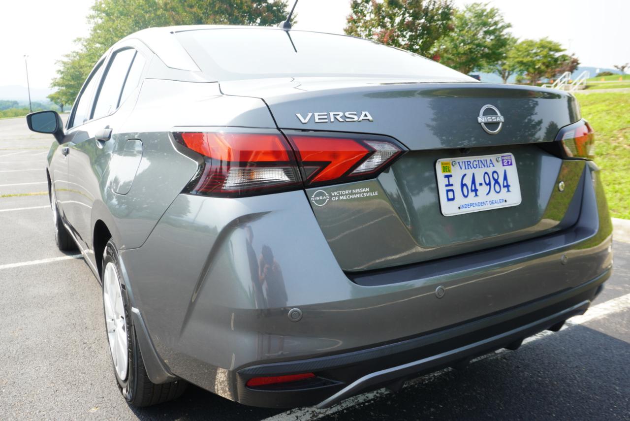 Nissan Versa S CVT 2024