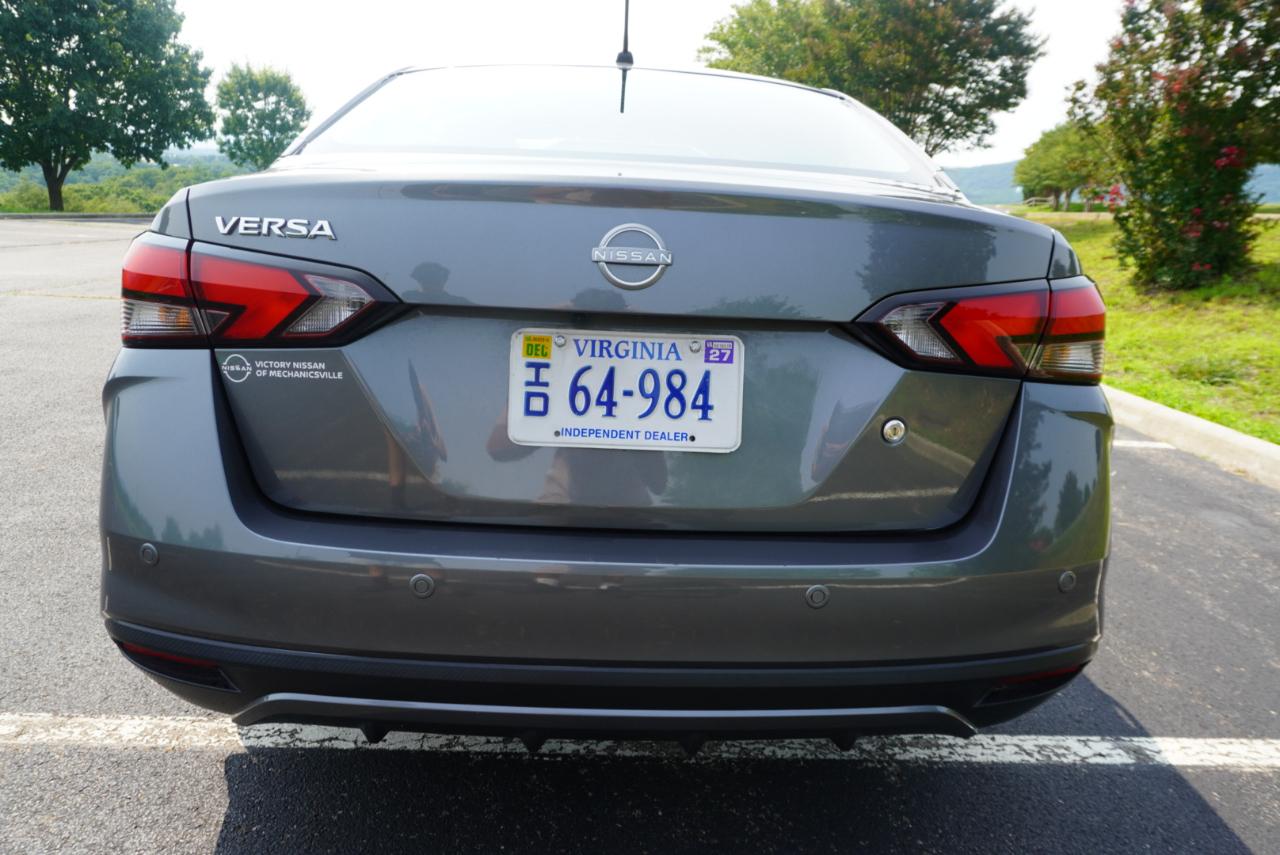 Nissan Versa S CVT 2024