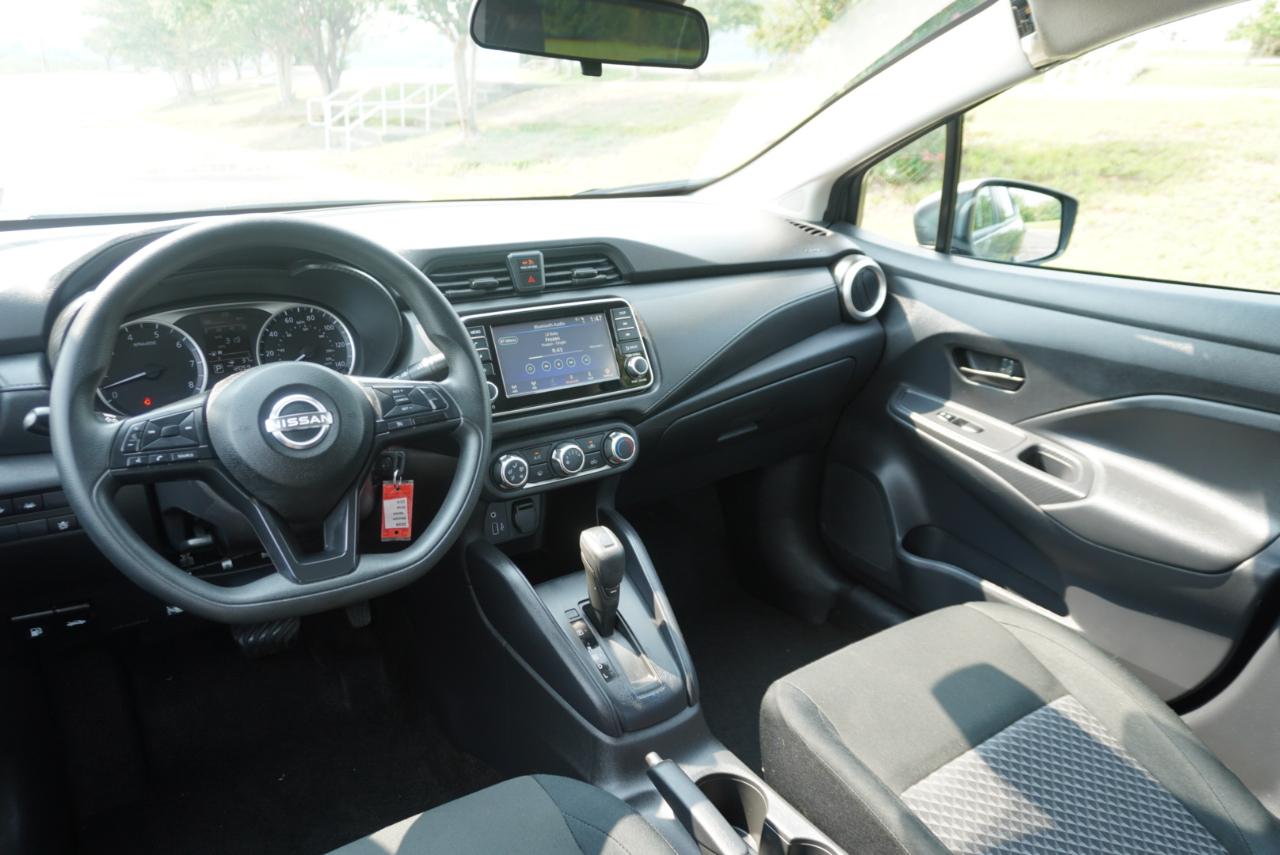 Nissan Versa S CVT 2024