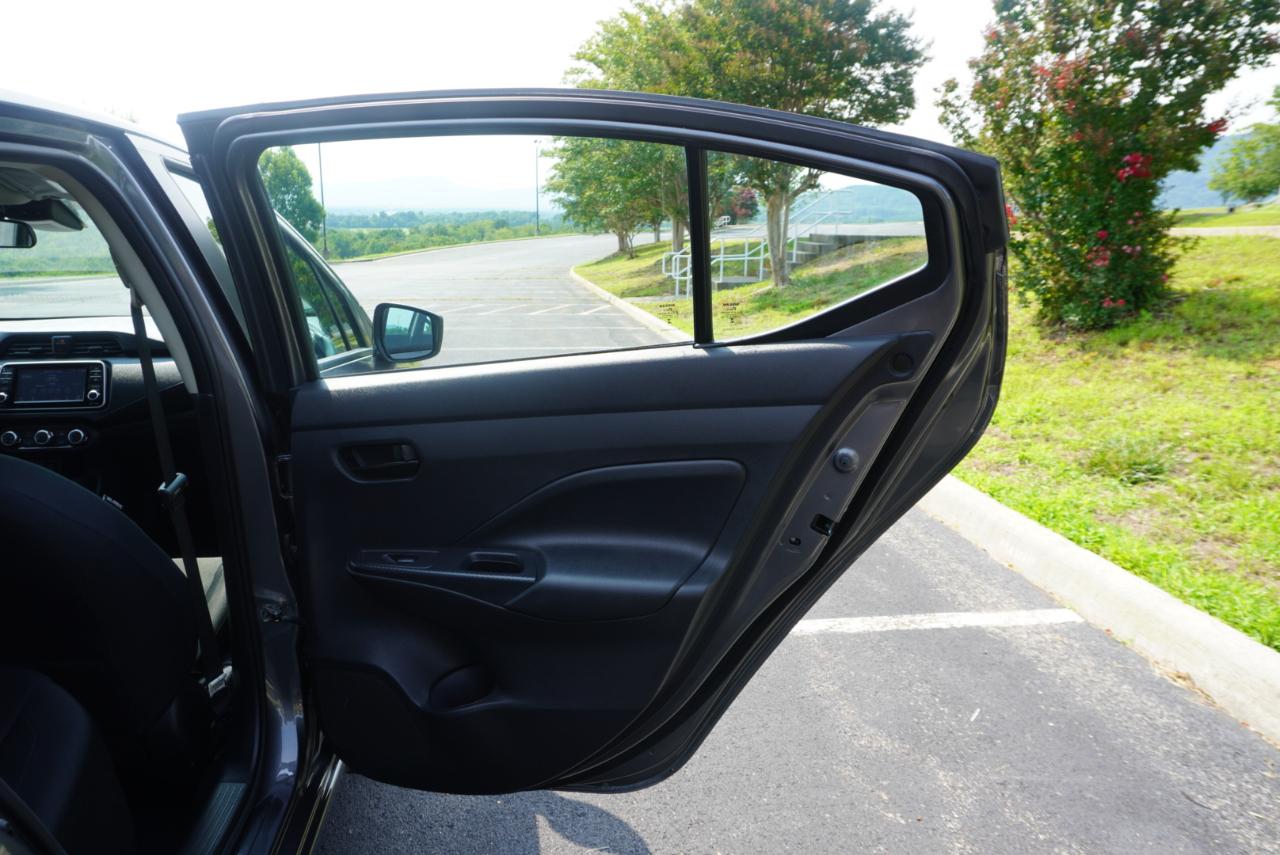 Nissan Versa S CVT 2024