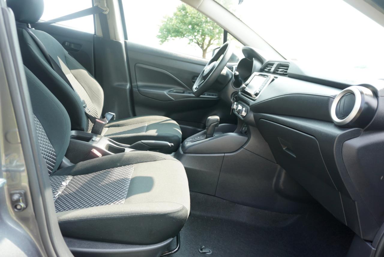 Nissan Versa S CVT 2024