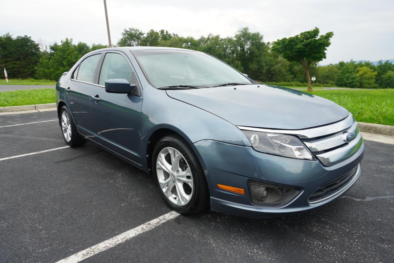 Ford Fusion 4dr Sdn SE FWD 2012