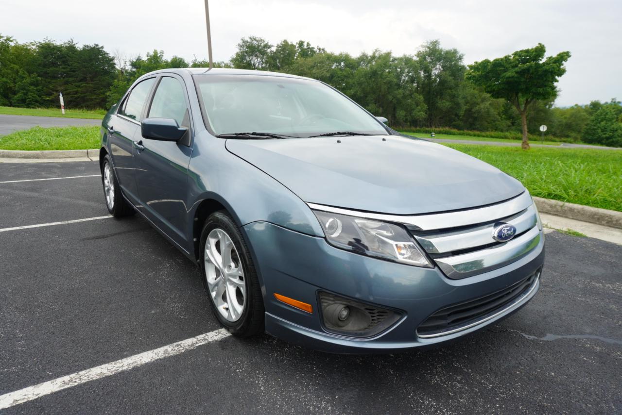 Ford Fusion 4dr Sdn SE FWD 2012