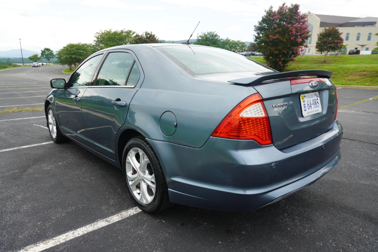 Ford Fusion 4dr Sdn SE FWD 2012
