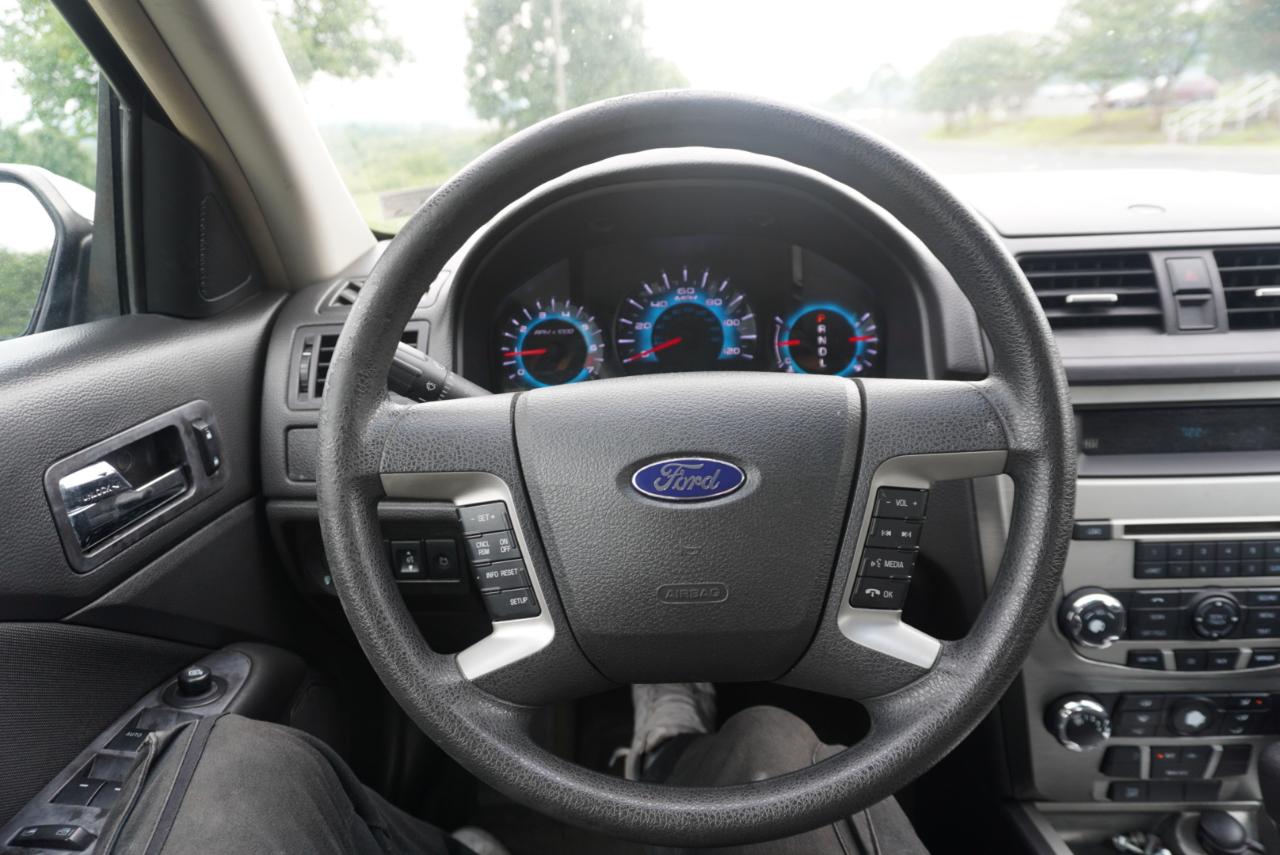 Ford Fusion 4dr Sdn SE FWD 2012