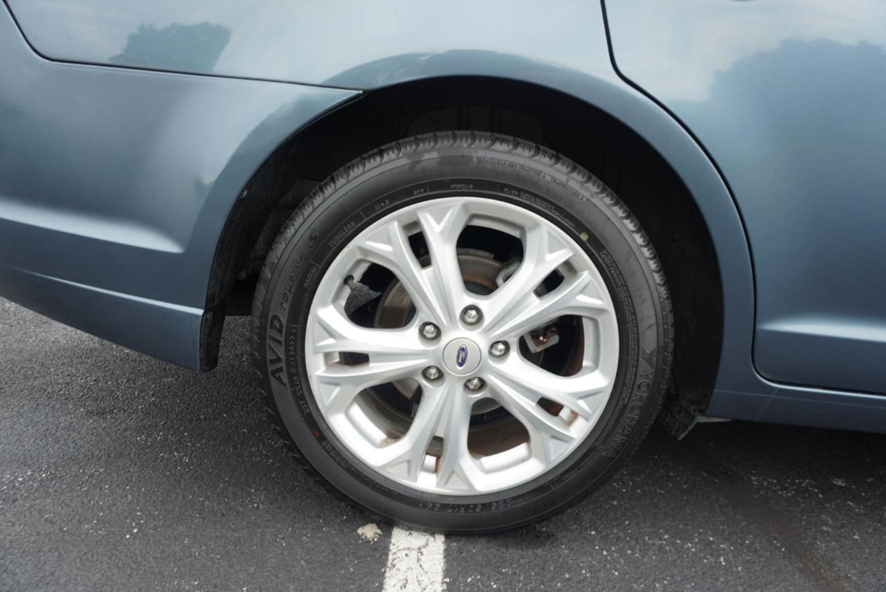 Ford Fusion 4dr Sdn SE FWD 2012