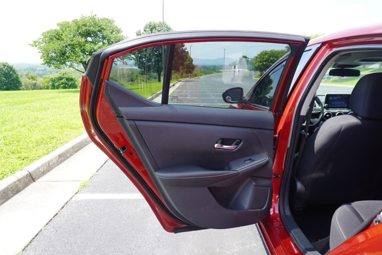 Nissan Sentra SV CVT 2022