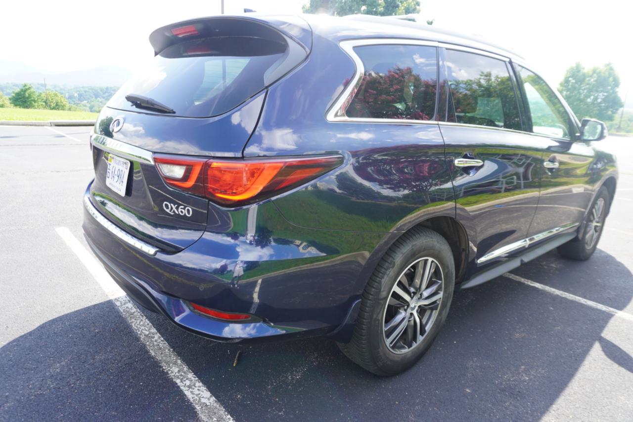 Infiniti QX60 2019.5 LUXE AWD 2019
