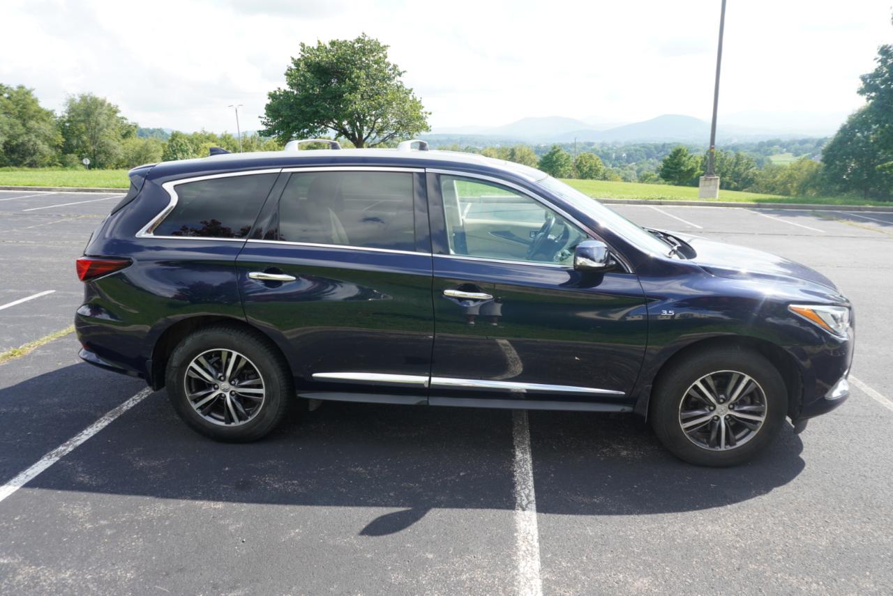 Infiniti QX60 2019.5 LUXE AWD 2019