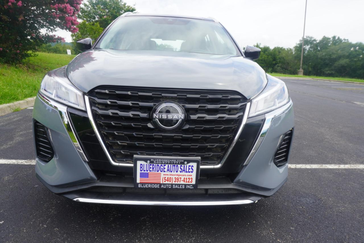 Nissan Kicks SV FWD 2023