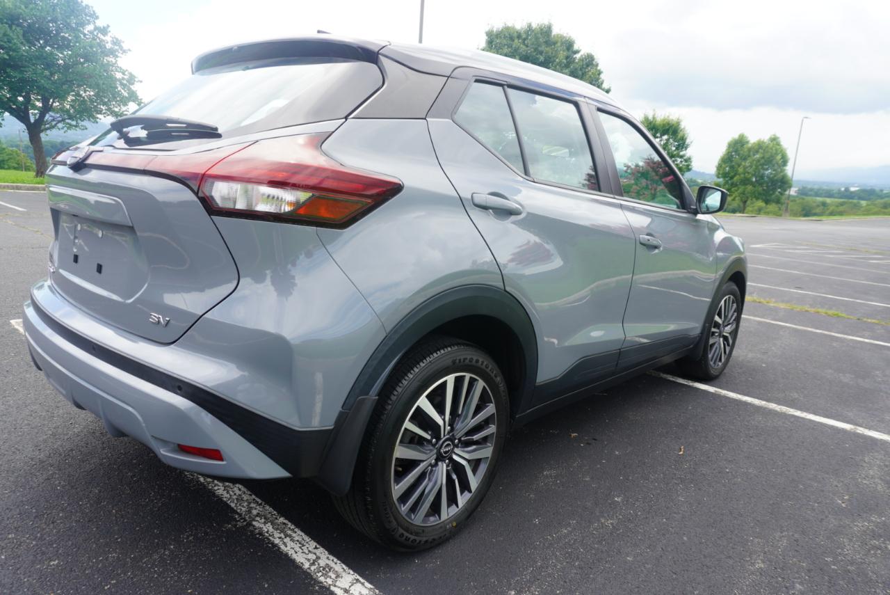 Nissan Kicks SV FWD 2023