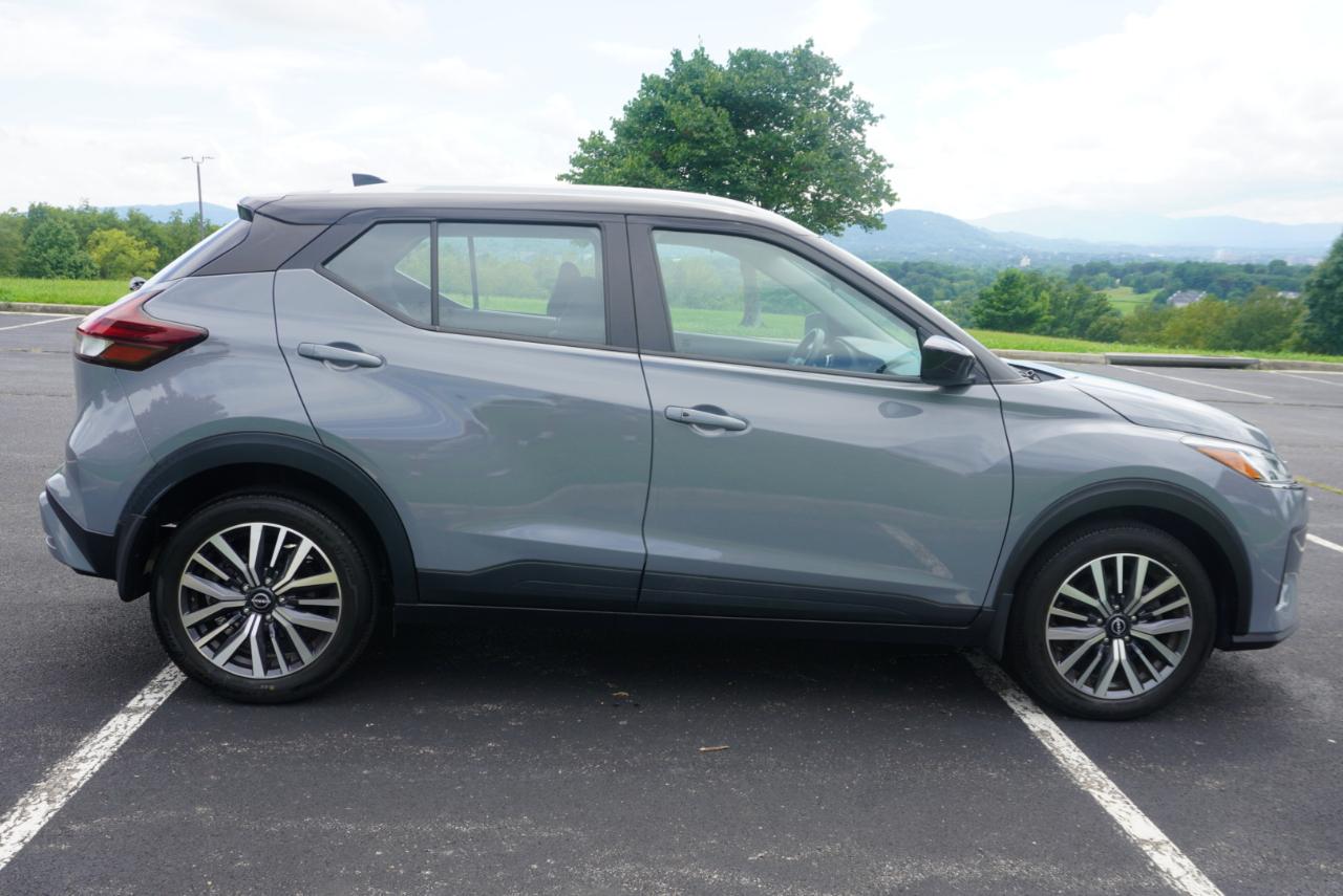 Nissan Kicks SV FWD 2023