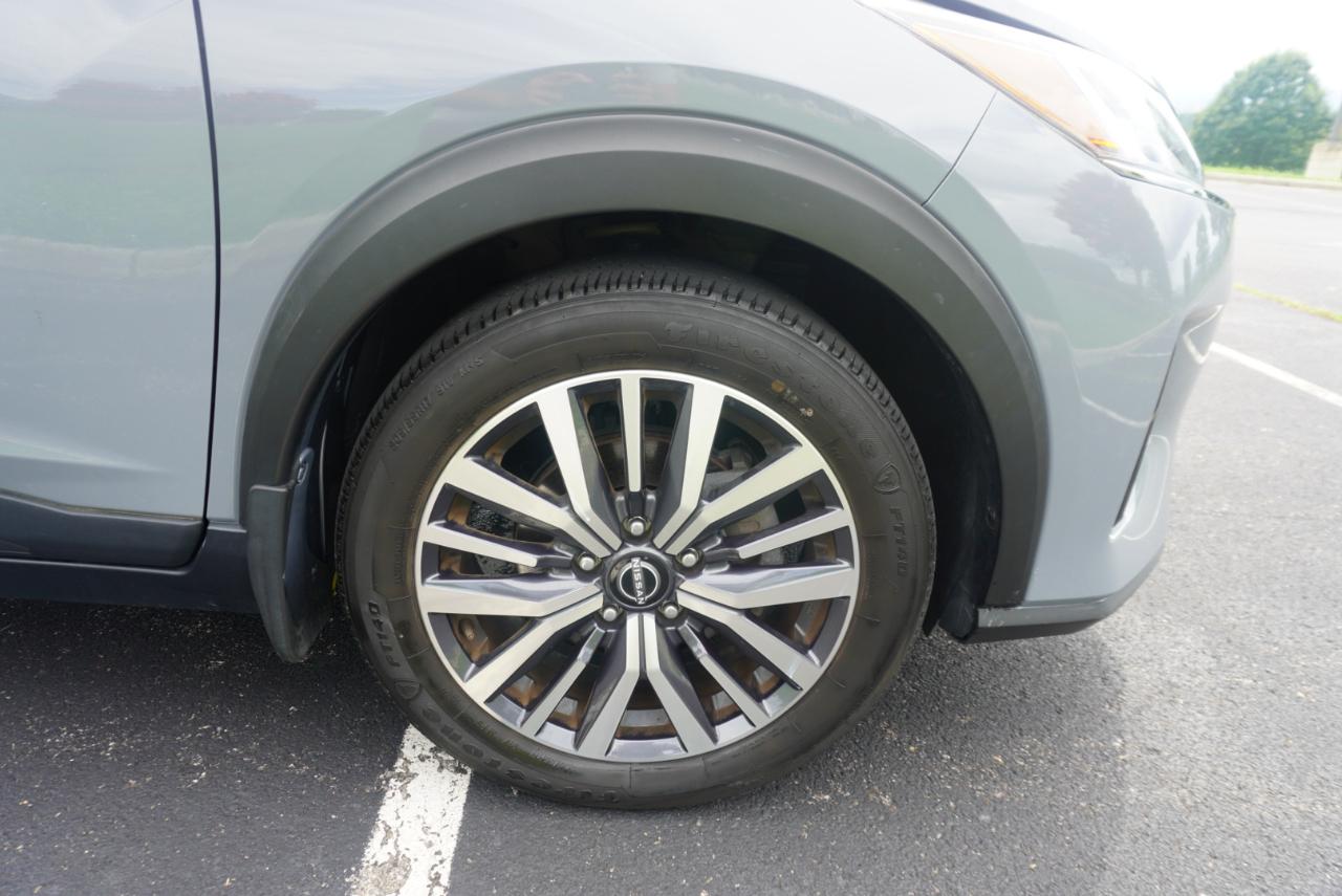 Nissan Kicks SV FWD 2023