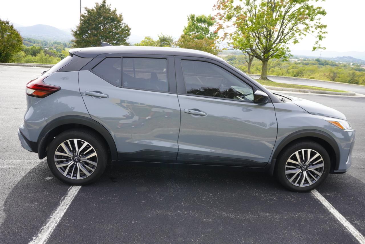 Nissan Kicks SV FWD 2023