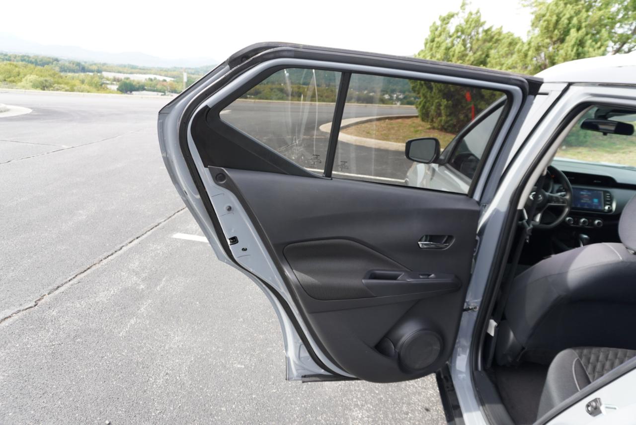 Nissan Kicks SV FWD 2023