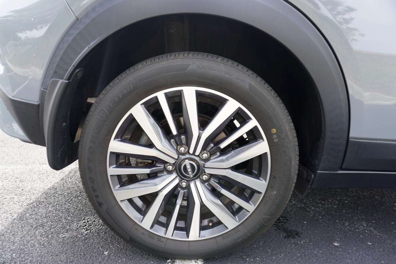 Nissan Kicks SV FWD 2023