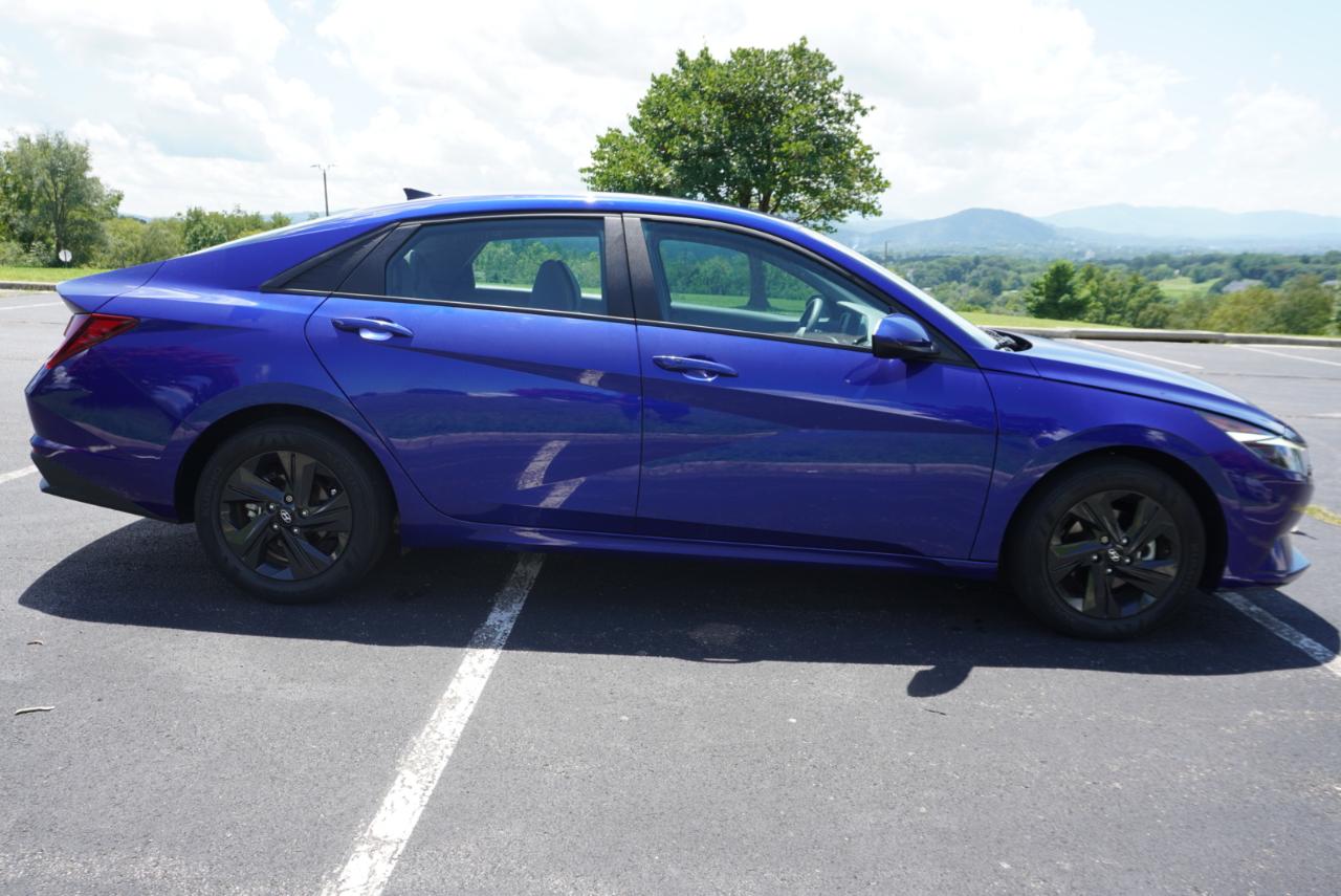 Hyundai Elantra SEL IVT 2023
