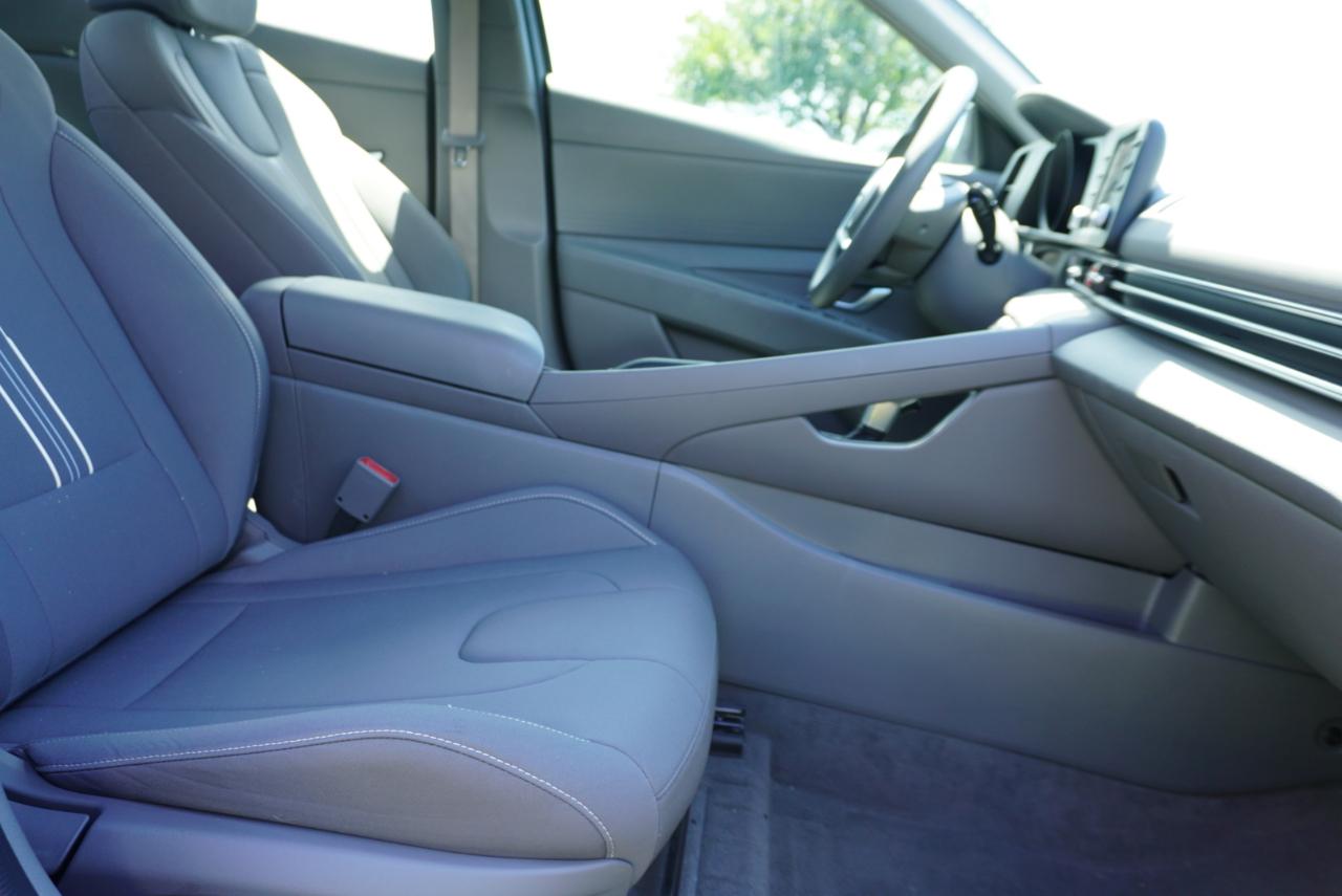 Hyundai Elantra SEL IVT 2023