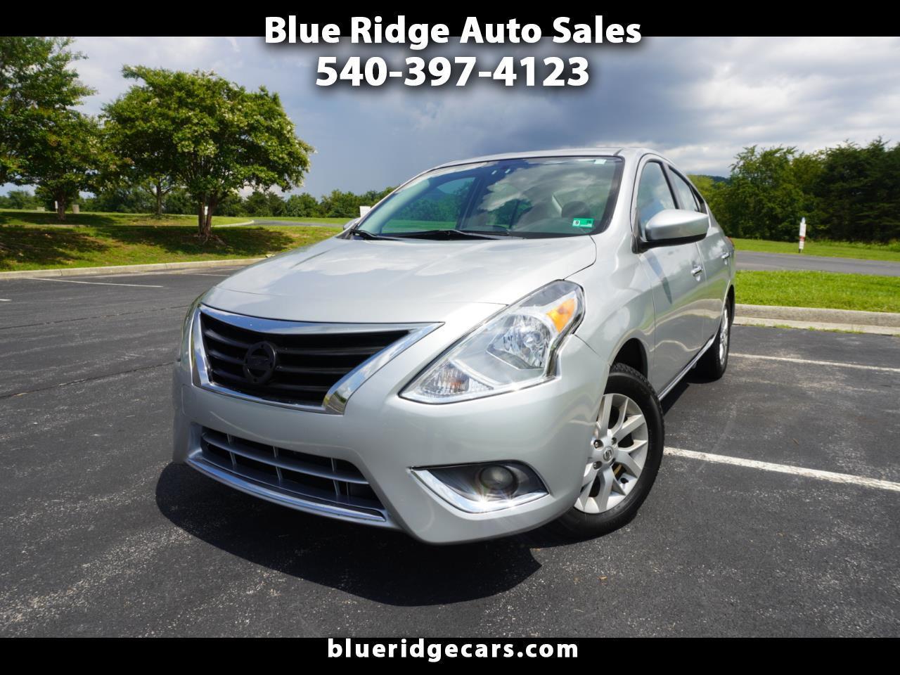Nissan Versa Sedan SV CVT 2017