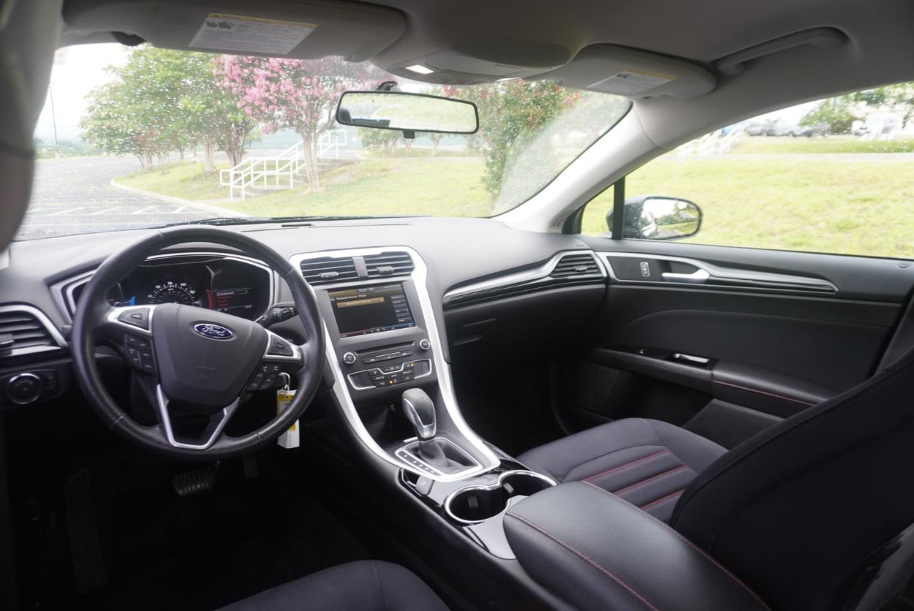 Ford Fusion 4dr Sdn SE AWD 2016
