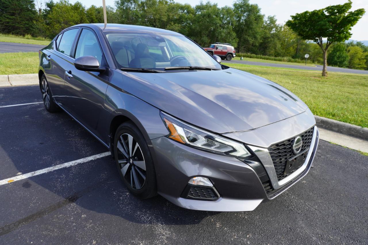 Nissan Altima 2.5 SV Sedan 2022