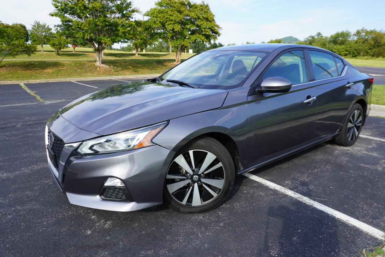 Nissan Altima 2.5 SV Sedan 2022