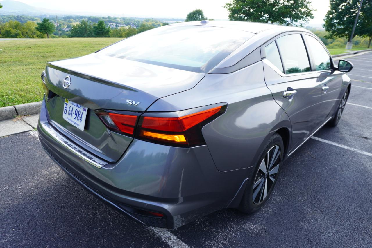 Nissan Altima 2.5 SV Sedan 2022