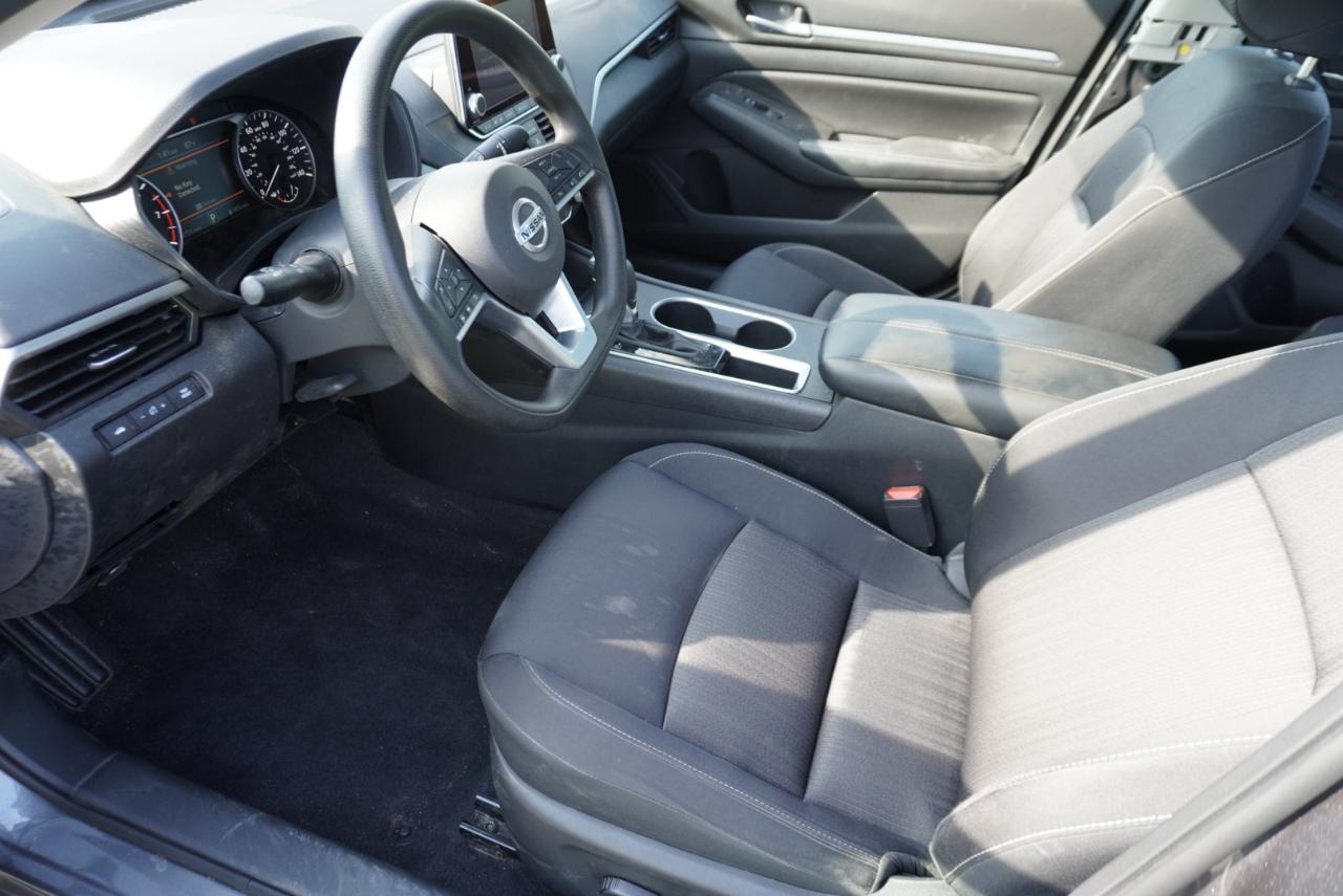 Nissan Altima 2.5 SV Sedan 2022