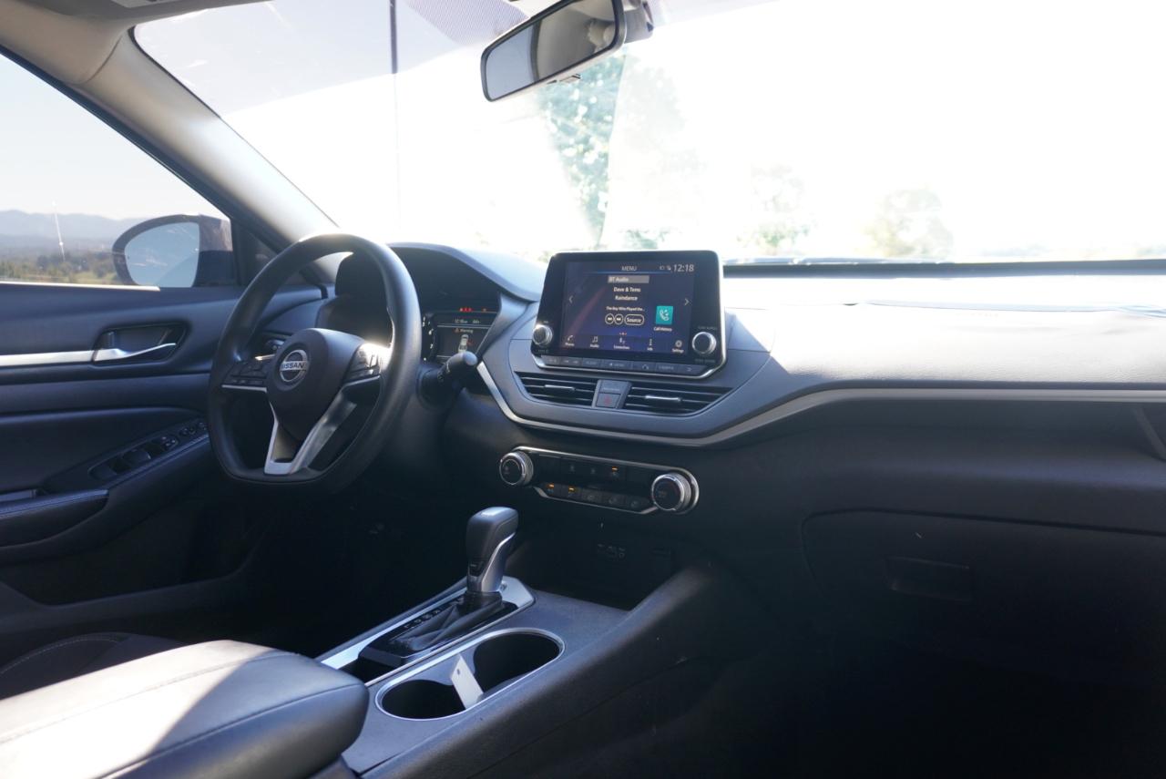 Nissan Altima 2.5 SV Sedan 2022