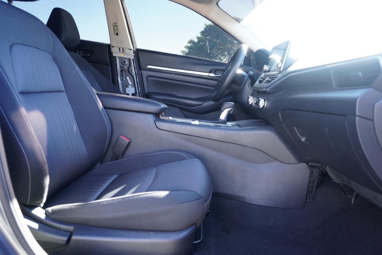 Nissan Altima 2.5 SV Sedan 2022