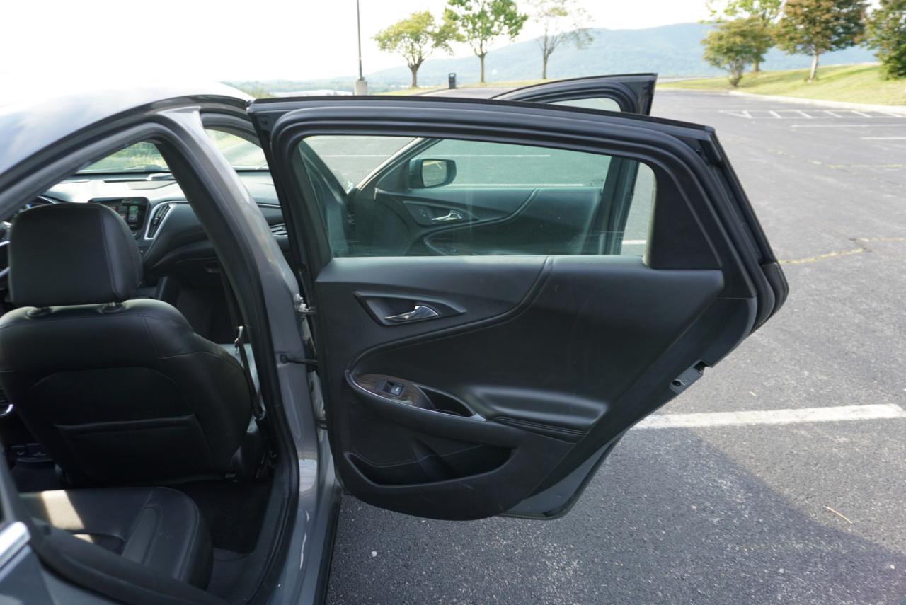 Chevrolet Malibu 4dr Sdn Premier w/2LZ 2017
