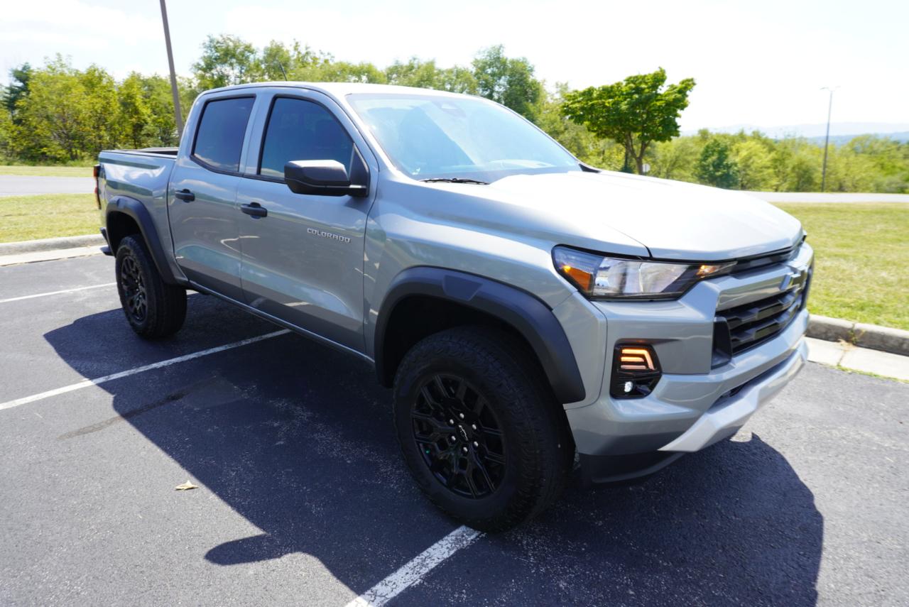 Chevrolet Colorado 4WD Crew Cab Trail Boss 2024