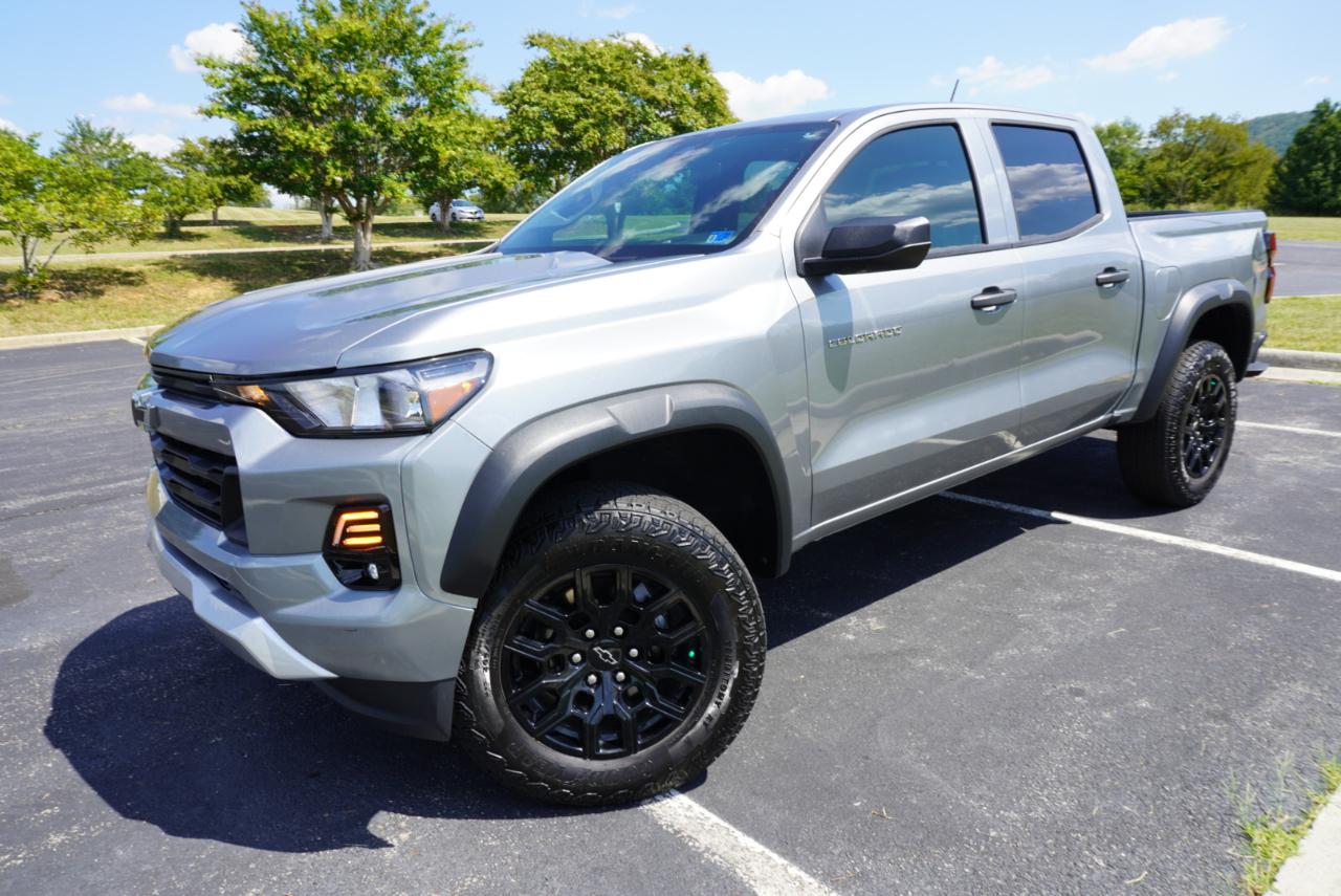 Chevrolet Colorado 4WD Crew Cab Trail Boss 2024