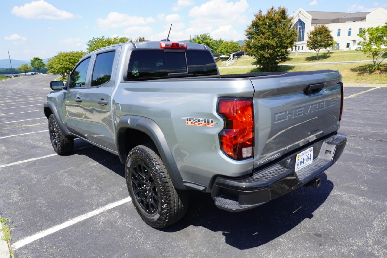 Chevrolet Colorado 4WD Crew Cab Trail Boss 2024
