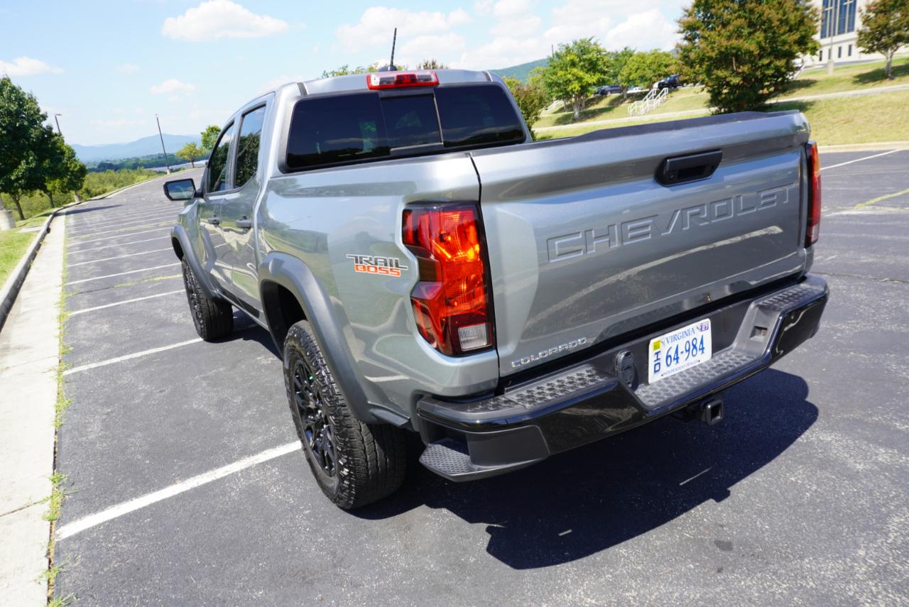 Chevrolet Colorado 4WD Crew Cab Trail Boss 2024