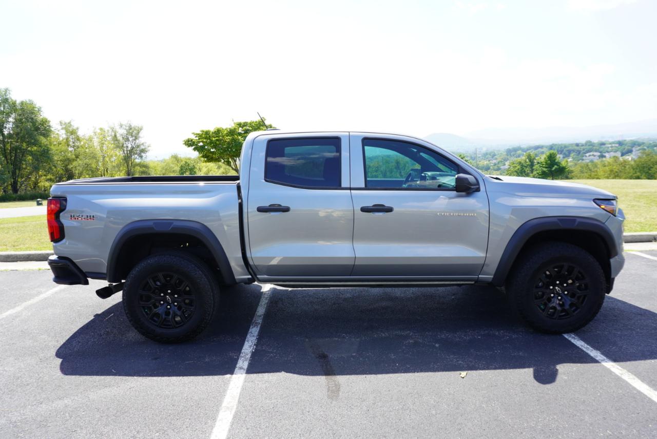 Chevrolet Colorado 4WD Crew Cab Trail Boss 2024