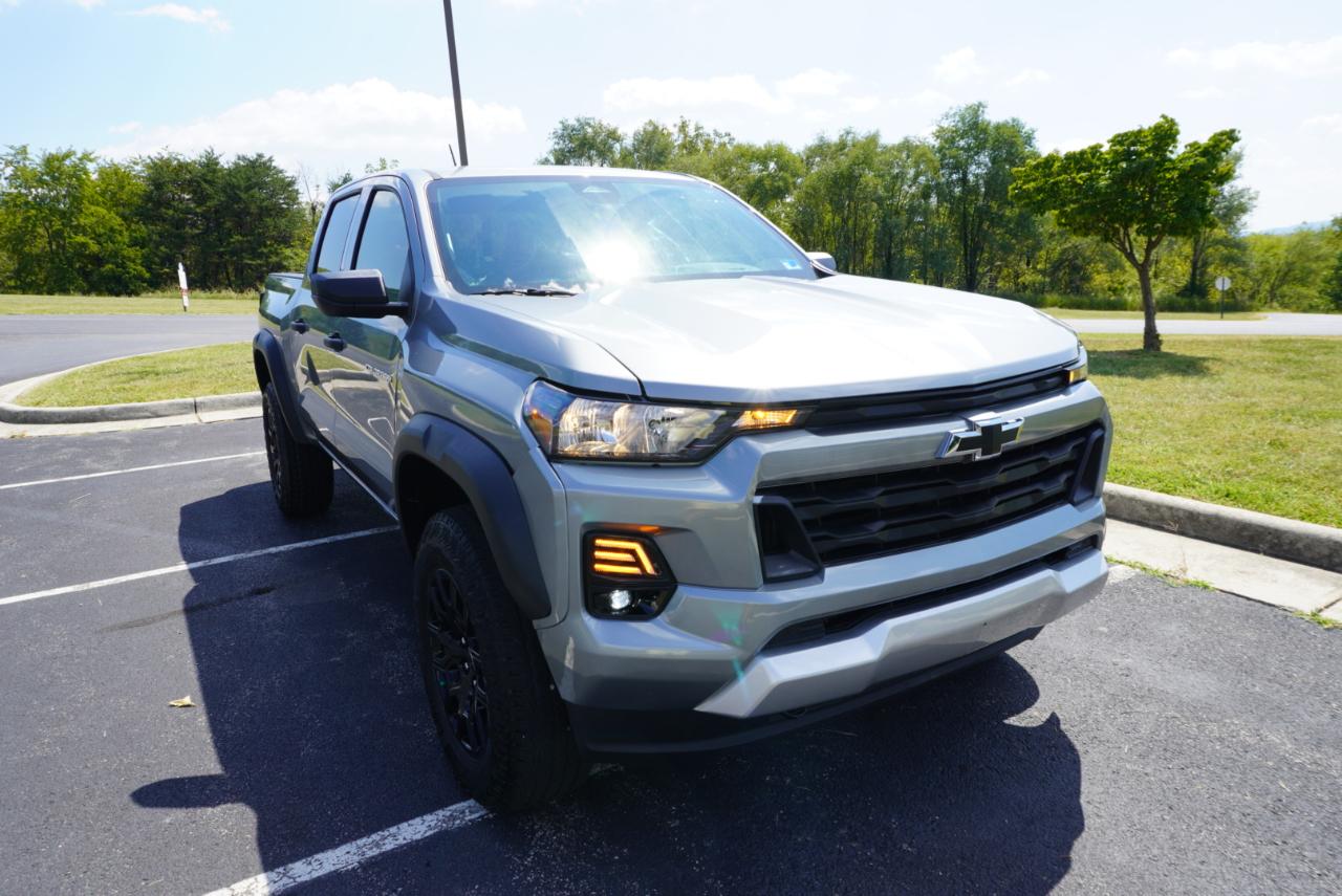 Chevrolet Colorado 4WD Crew Cab Trail Boss 2024