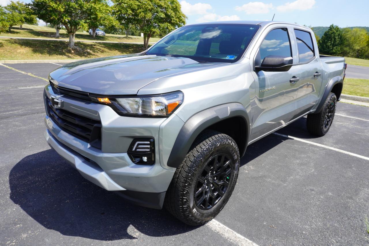 Chevrolet Colorado 4WD Crew Cab Trail Boss 2024