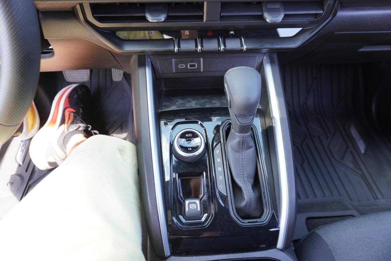 Chevrolet Colorado 4WD Crew Cab Trail Boss 2024