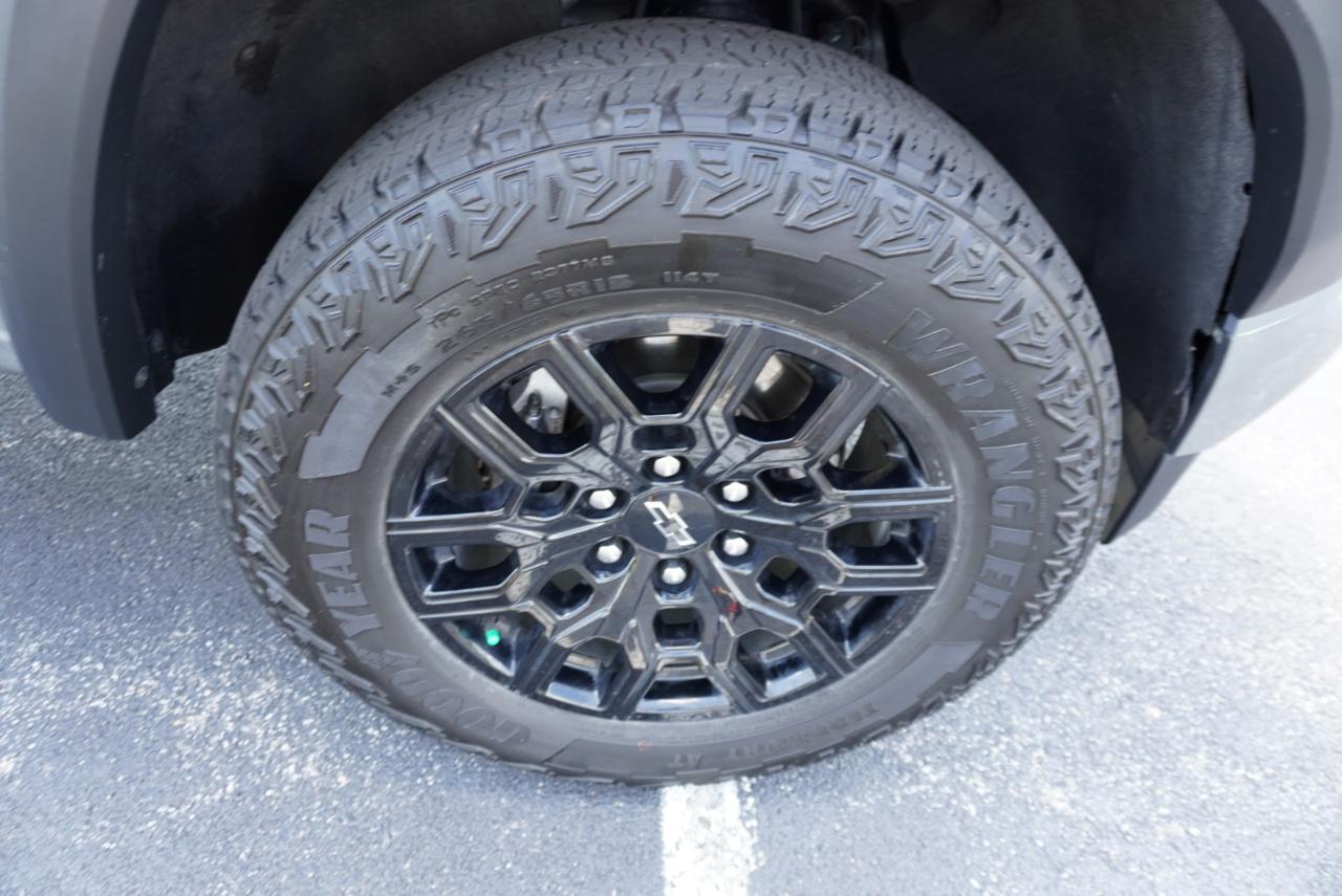 Chevrolet Colorado 4WD Crew Cab Trail Boss 2024