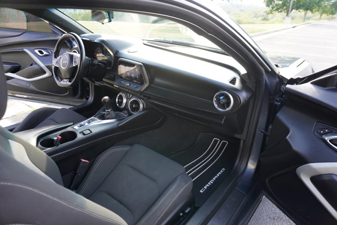 Chevrolet Camaro 2dr Cpe 1SS 2020