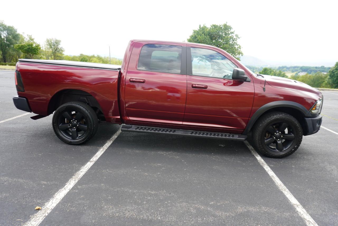 RAM 1500 Classic Warlock 4x4 Crew Cab 5'7" Box 2019