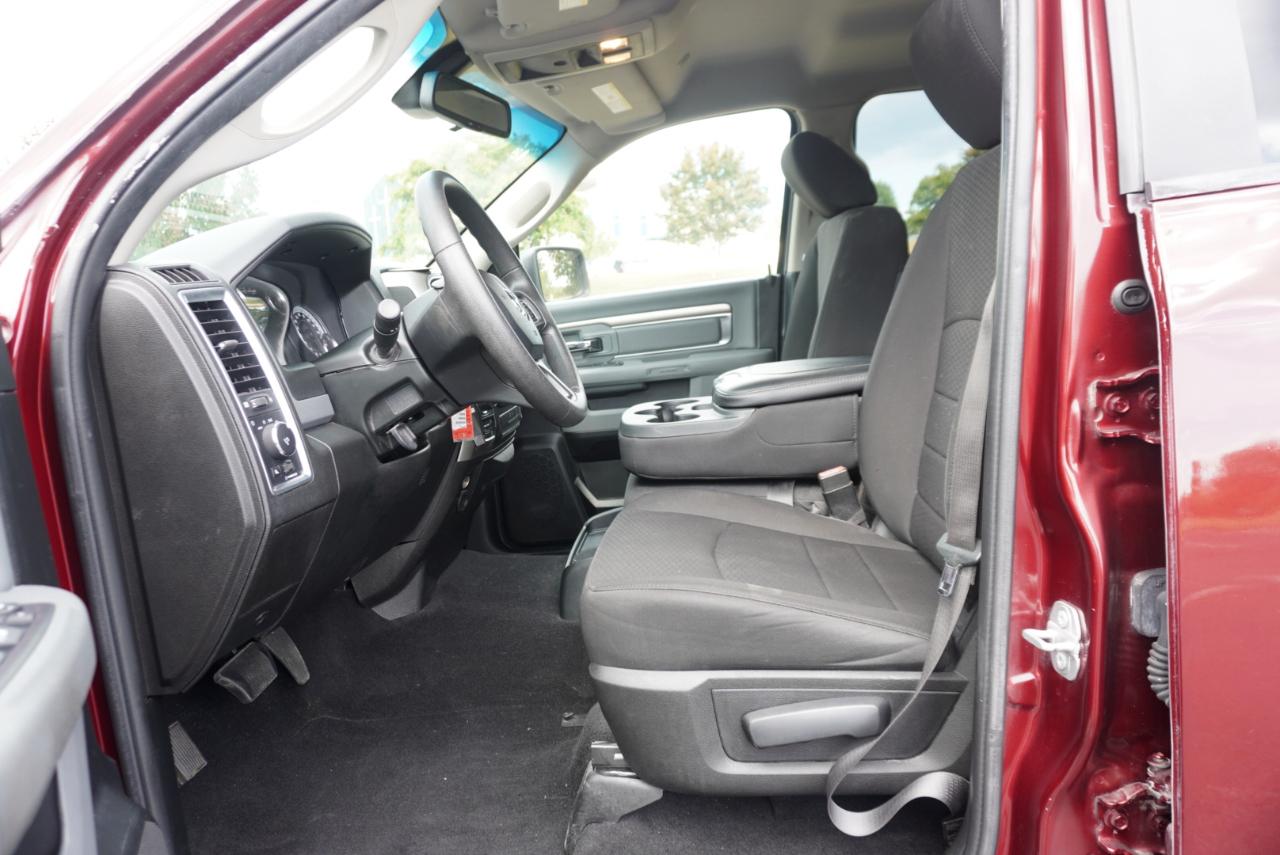 RAM 1500 Classic Warlock 4x4 Crew Cab 5'7" Box 2019