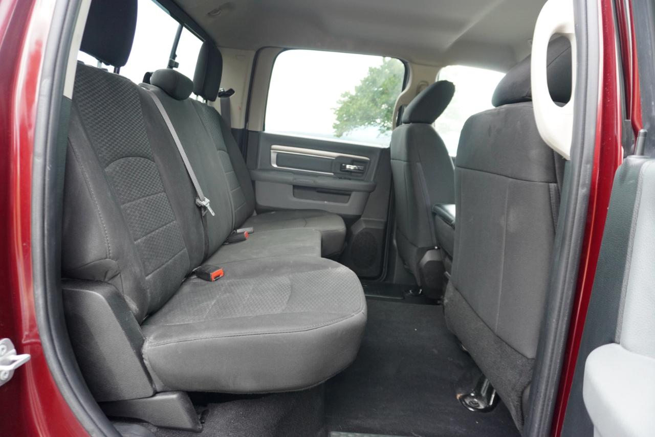 RAM 1500 Classic Warlock 4x4 Crew Cab 5'7" Box 2019