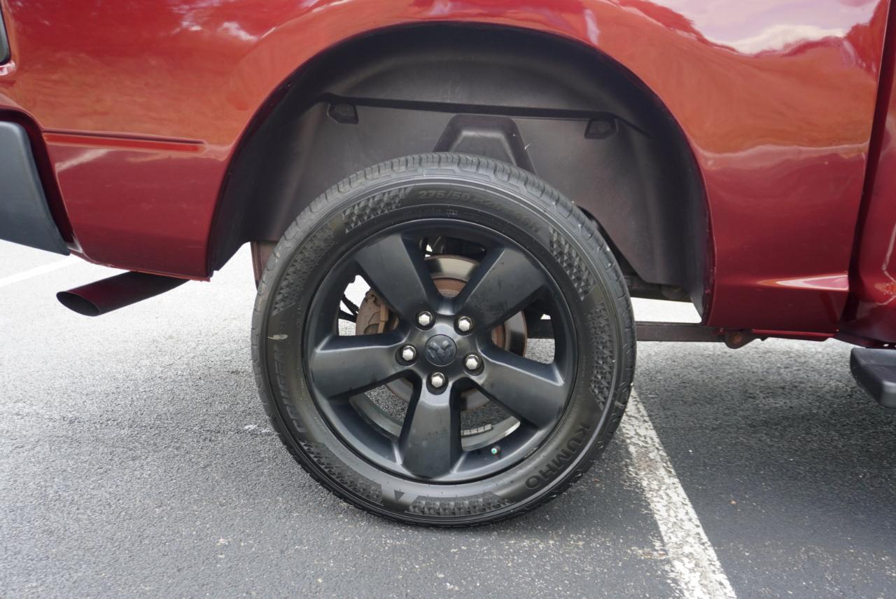 RAM 1500 Classic Warlock 4x4 Crew Cab 5'7" Box 2019
