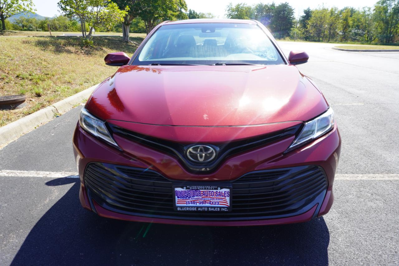 Toyota Camry XLE Auto (Natl) 2018