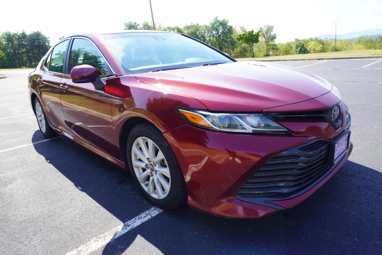 Toyota Camry XLE Auto (Natl) 2018