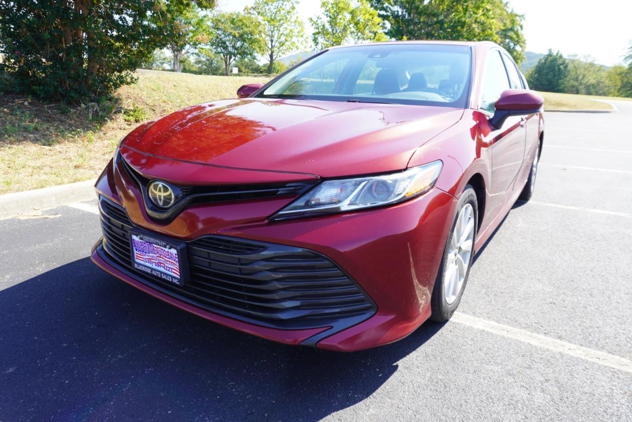 Toyota Camry XLE Auto (Natl) 2018